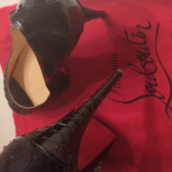 Black snake skin peek toe size 10 Red Bottom - Picture 15 of 17